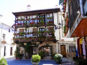 casa flores candeleda